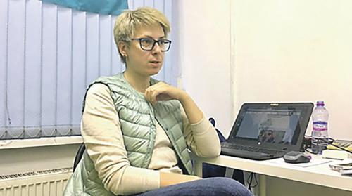 Эльвире Дмитриевой – координатору казанского штаба Алексея Навального – 10 суток ареста отменила вышестоящая судебная инстанция. Фото с сайта www.idelreal.org Эльвире Дмитриевой – координатору казанского штаба Алексея Навального – 10 суток ареста отменила вышестоящая судебная инстанция. Фото с сайта www.idelreal.org