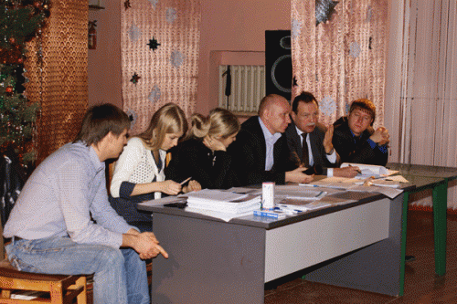 Ни арбитражный управляющий, ни чиновники так и не смогли договориться с дольщиками. Фото А. Кондратьева Ни арбитражный управляющий, ни чиновники так и не смогли договориться с дольщиками. Фото А. Кондратьева