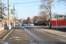 Перекресток улиц М. Горького и Ставропольской, где по вине изрядно выпившего милиционера погибли трое батайчан. Фото из архива Перекресток улиц М. Горького и Ставропольской, где по вине изрядно выпившего милиционера погибли трое батайчан. Фото из архива