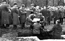 Перезахоронение в 1975 году Перезахоронение в 1975 году
