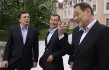 Президент РФ и высокие гости из Евросоюза во время проведения саммита Россия-ЕС в Хабаровске в 2009 году. Фото http://www.aif.ru Президент РФ и высокие гости из Евросоюза во время проведения саммита Россия-ЕС в Хабаровске в 2009 году. Фото http://www.aif.ru