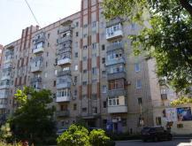 В доме на улицы Кирова, 30 вода бьется током. Фото Дарьи Карпенко. В доме на улицы Кирова, 30 вода бьется током. Фото Дарьи Карпенко.