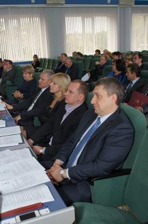 Помимо шести депутатов, на заседании Думы отсутсвовал и мэр города