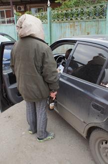 Точки продажи спиртного всегда становятся местами сбора сомнительных личностей