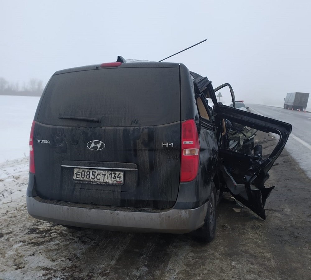 В Ростовской области в ДТП с фурой насмерть разбились четверо человек »  Новости Батайска — Батайское время.