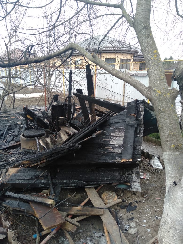 Пожар в батайске сегодня сейчас. Пожар в Батайске. Пожар в Батайске сейчас.