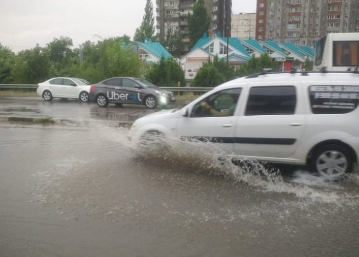 Осадки батайск. Дождь в Батайске. Дождь в Батайске сегодня. Ливень в Батайске сегодня.